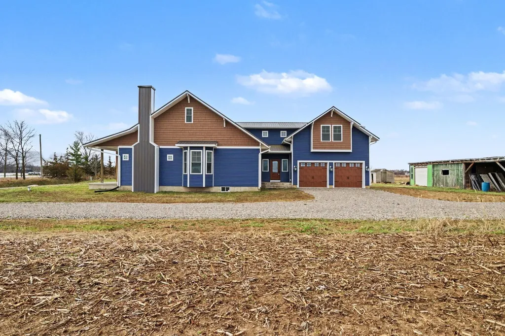 930 Dutch School Road Noble Township MI 49028