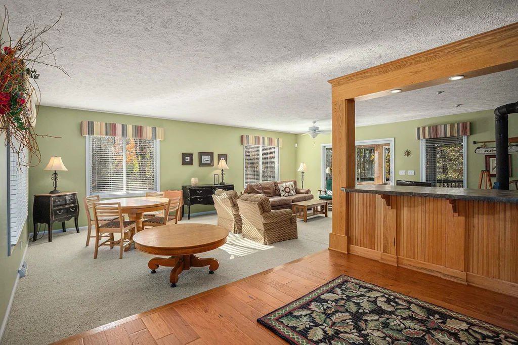 370 Kowalski Drive Girard Township MI 49092