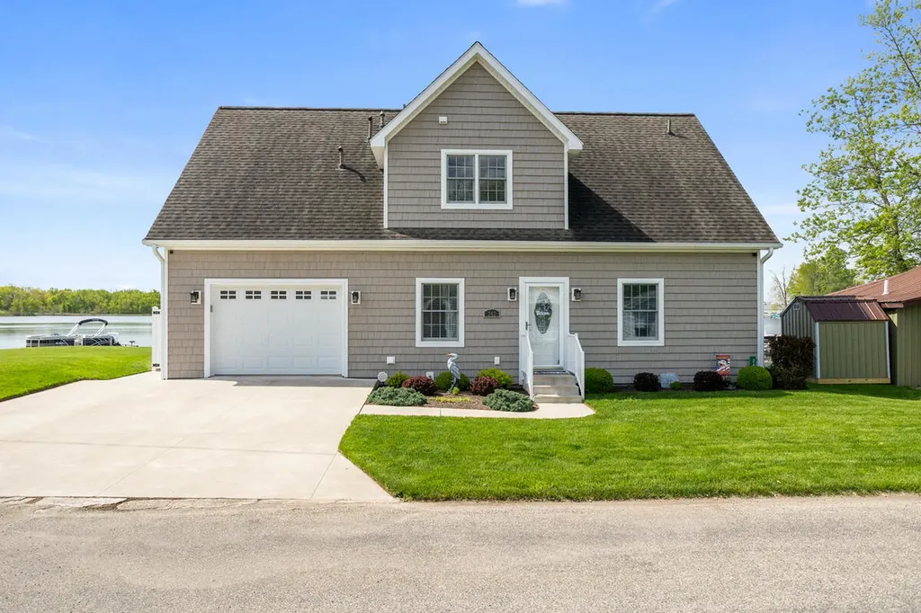 243 E Rose Road Ovid Township MI 49036