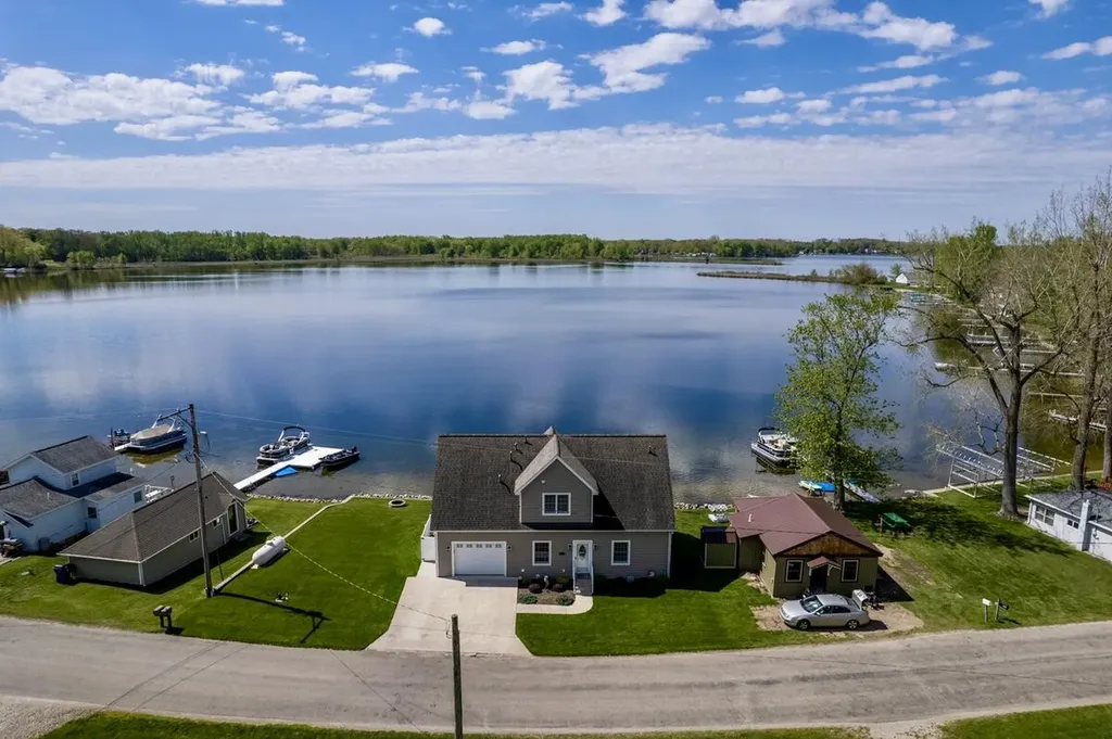 243 E Rose Road Ovid Township MI 49036