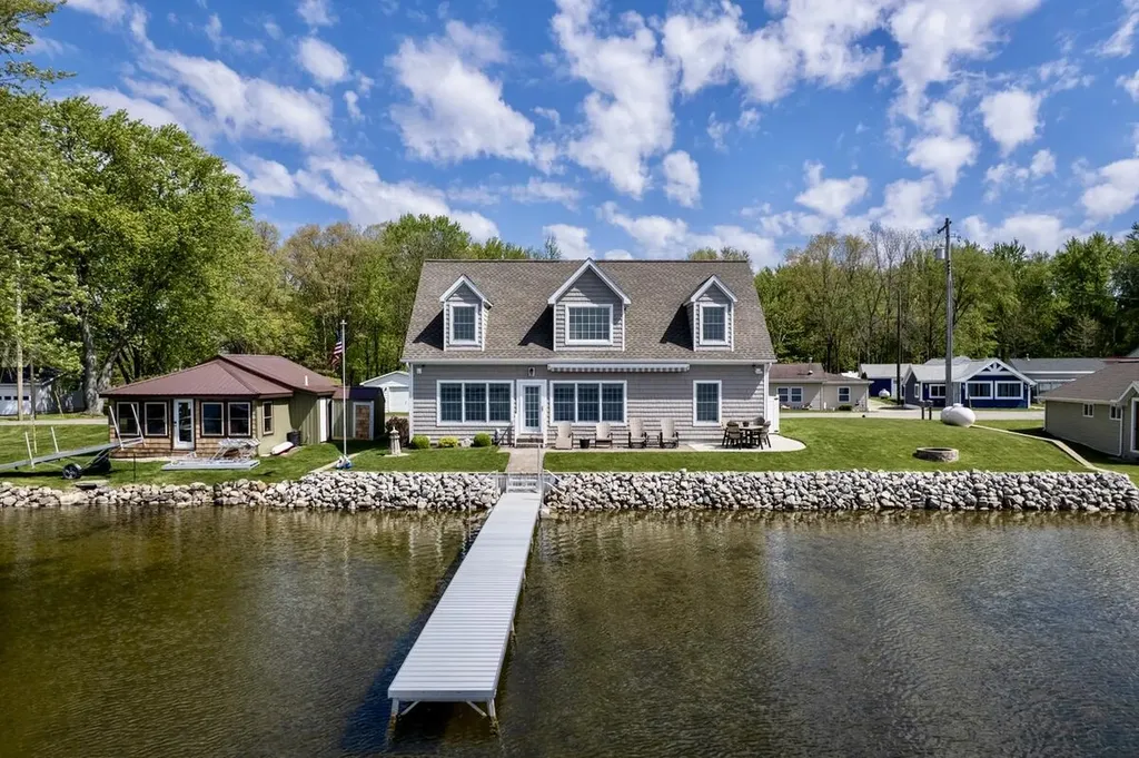 243 E Rose Road Ovid Township MI 49036