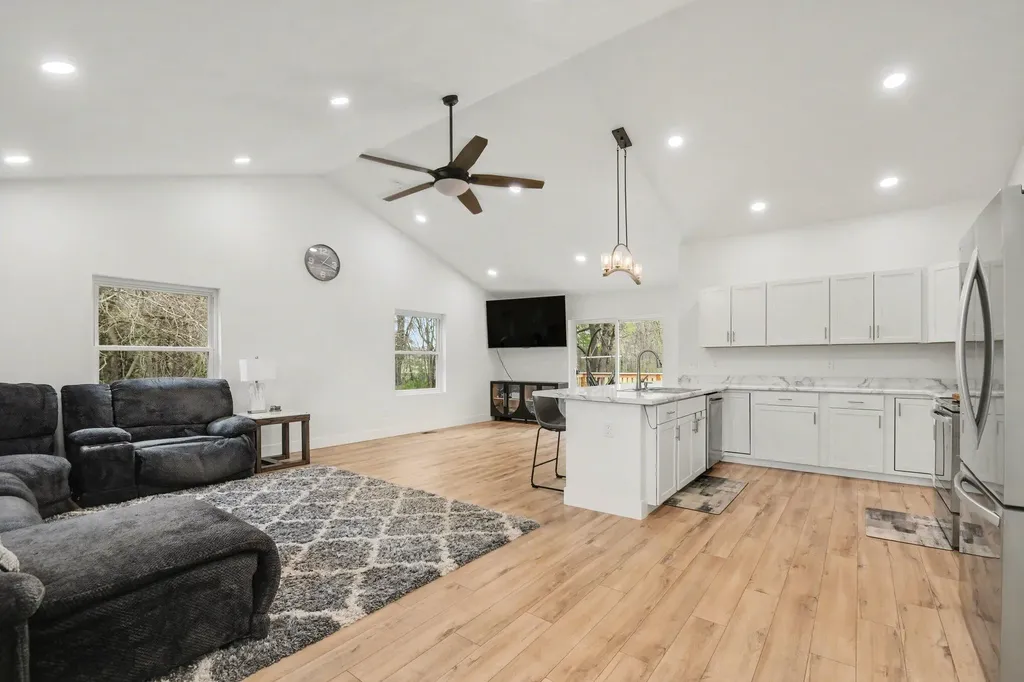 29542 Priest Street Silver Creek Township MI 49047