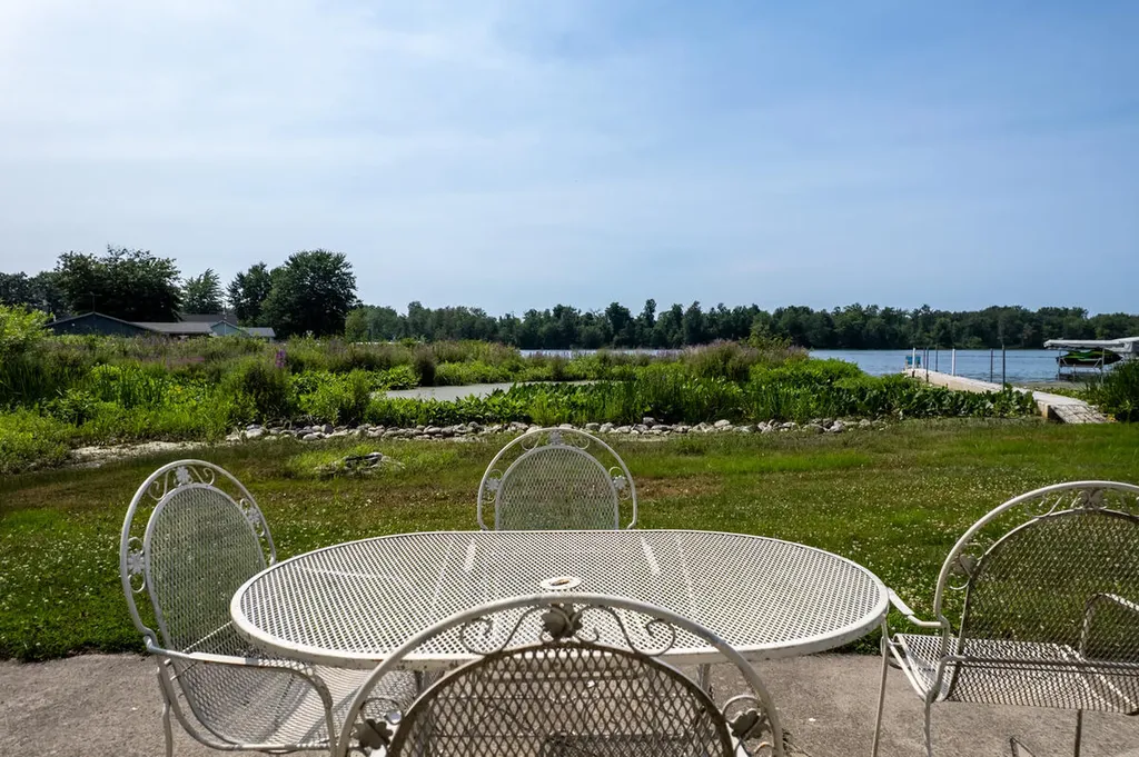 416 W Russell Drive Ovid Township MI 49036