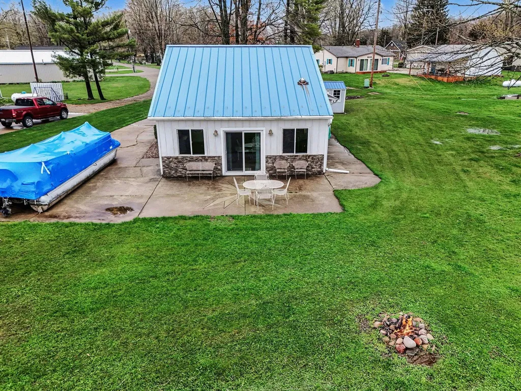 416 W Russell Drive Ovid Township MI 49036