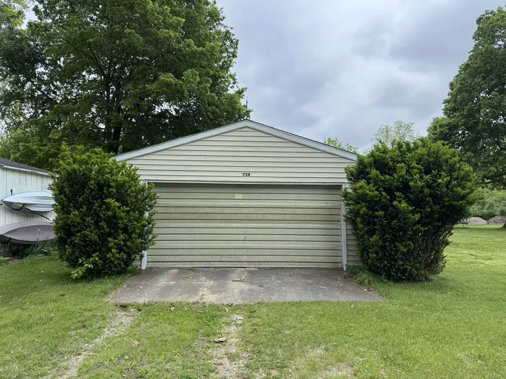 734 N Hawley Drive Girard Township MI 49036