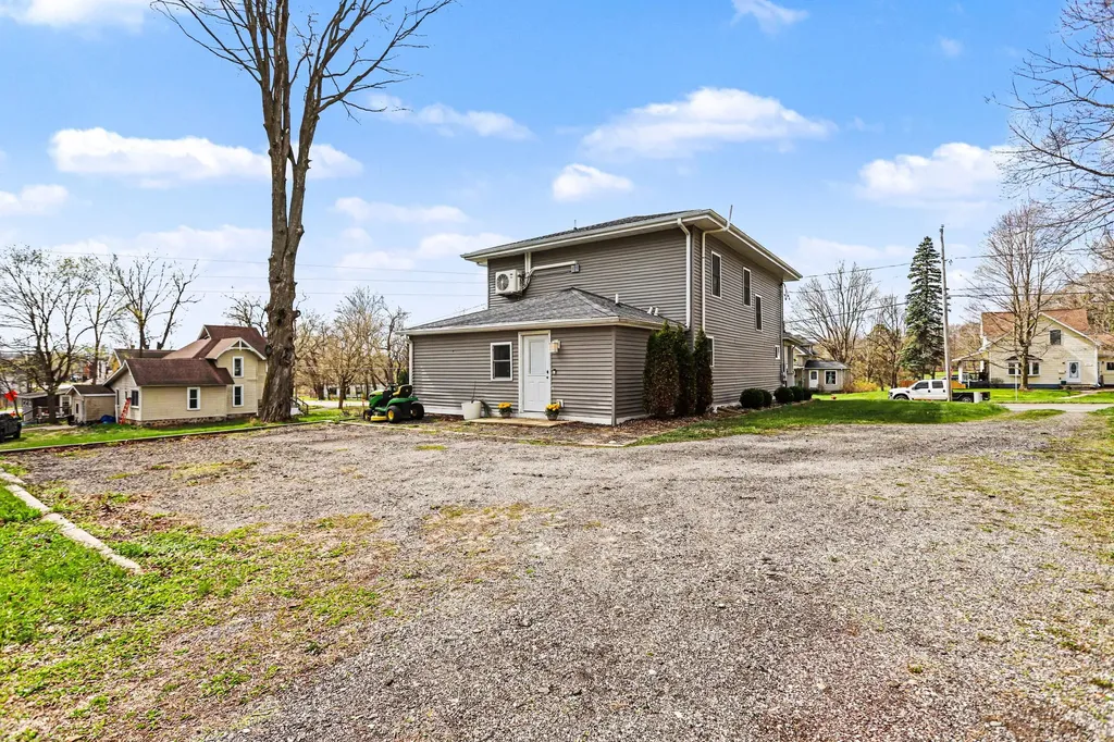 454 E Chicago Street Jonesville City MI 49250