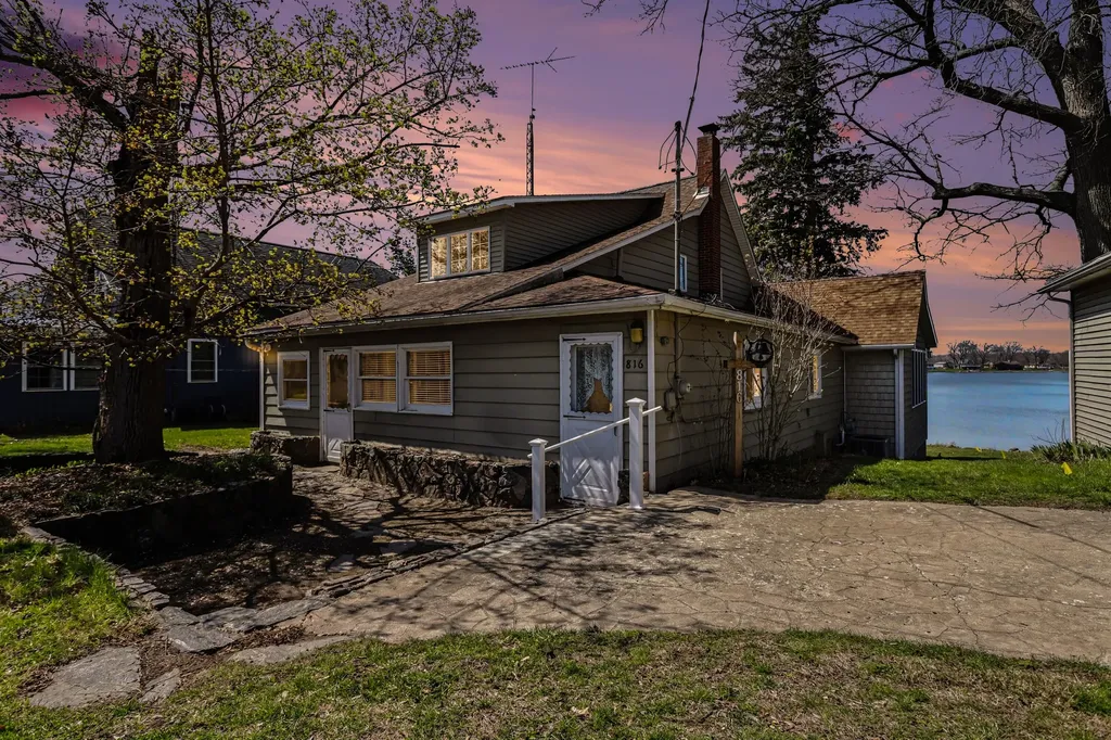 816 S Werners Landing Drive Matteson Township MI 49028