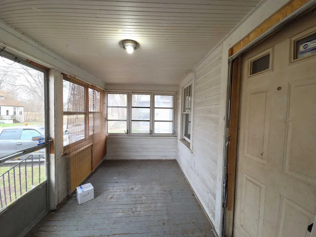 11 Cornwell Street Emmett Charter Township MI 49014