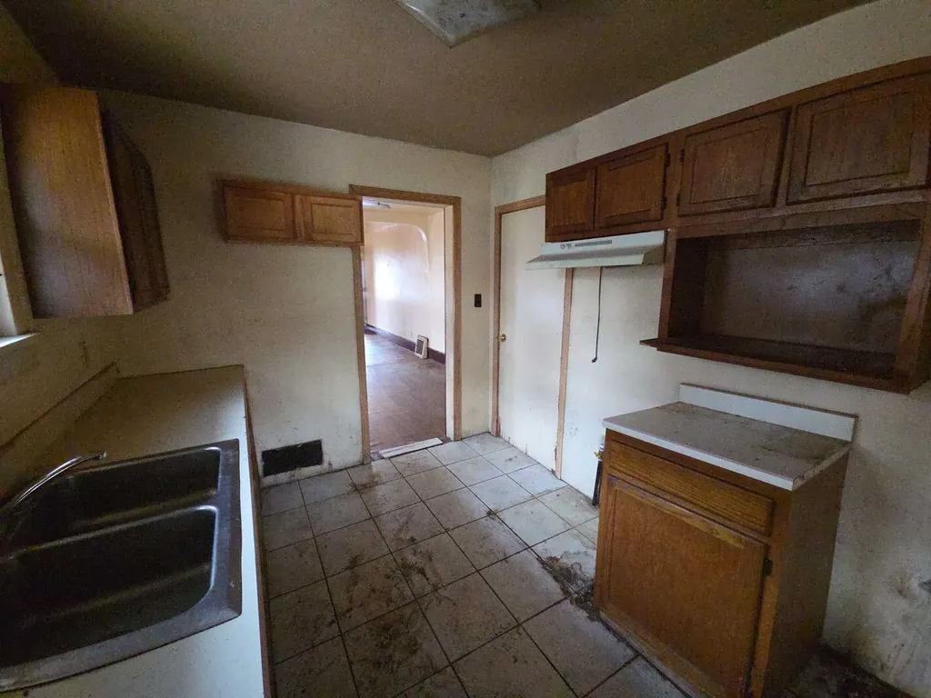 11 Cornwell Street Emmett Charter Township MI 49014