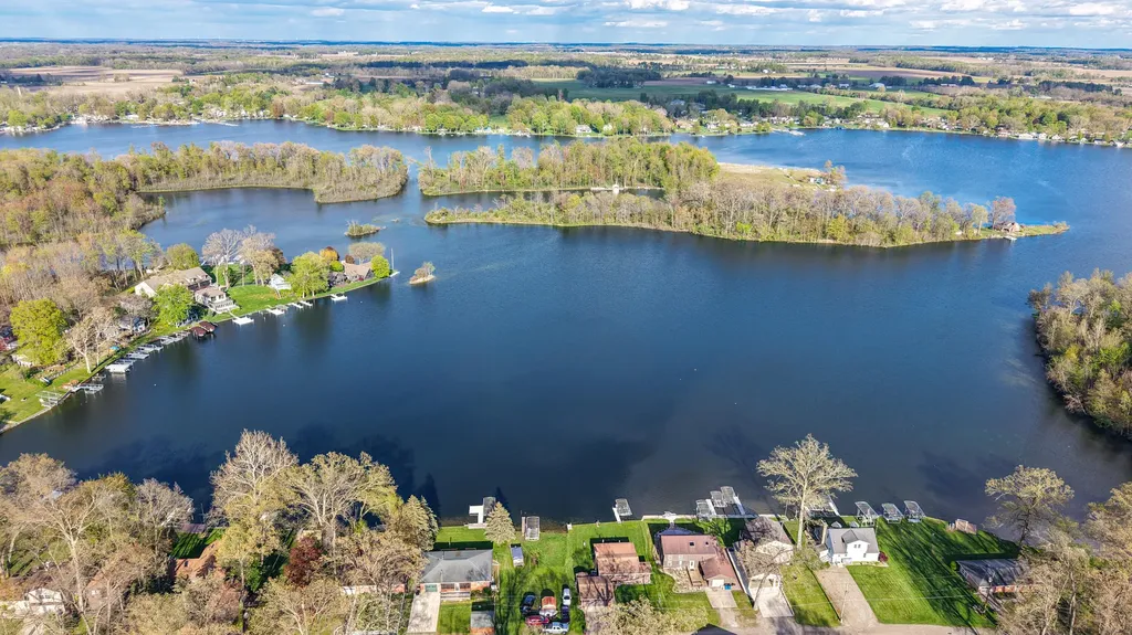 257 Edgewood Drive Quincy Township MI 49082