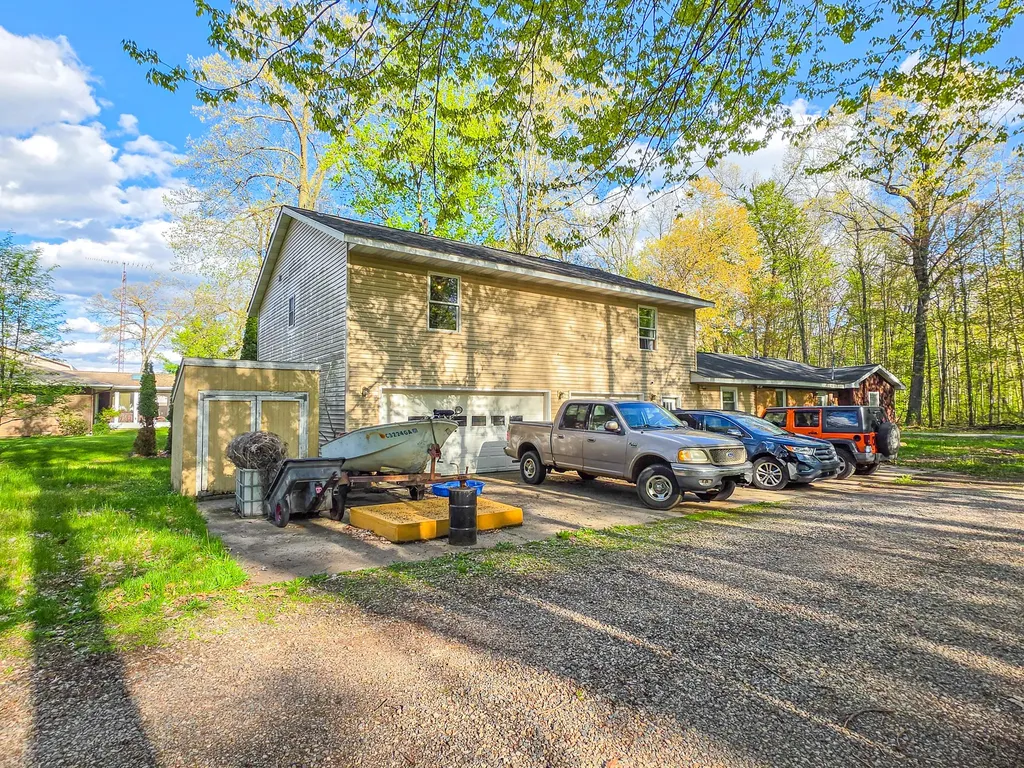257 Edgewood Drive Quincy Township MI 49082