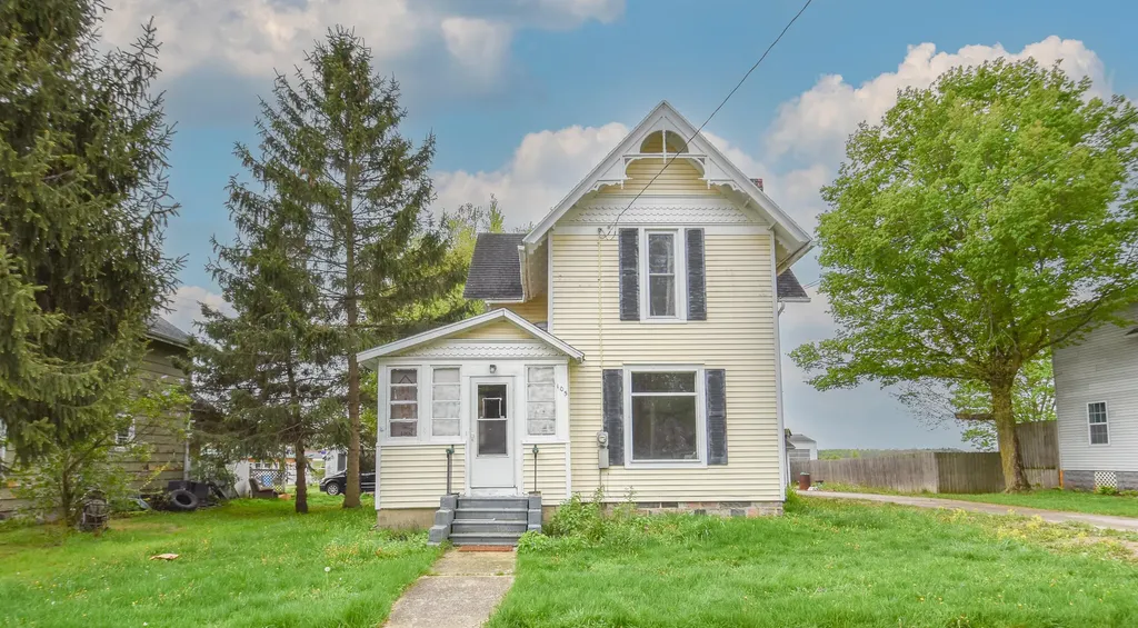 105 W Elm Street Reading City MI 49274