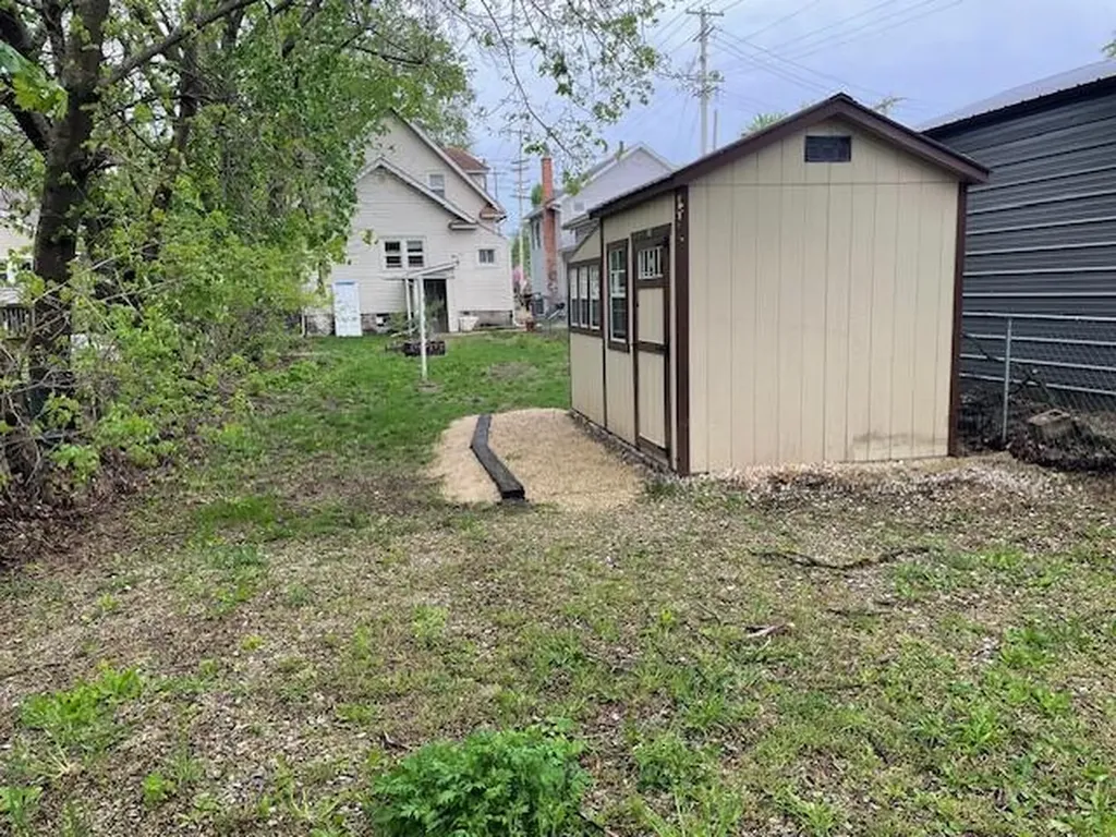 340 S Eagle Street Marshall City MI 49068