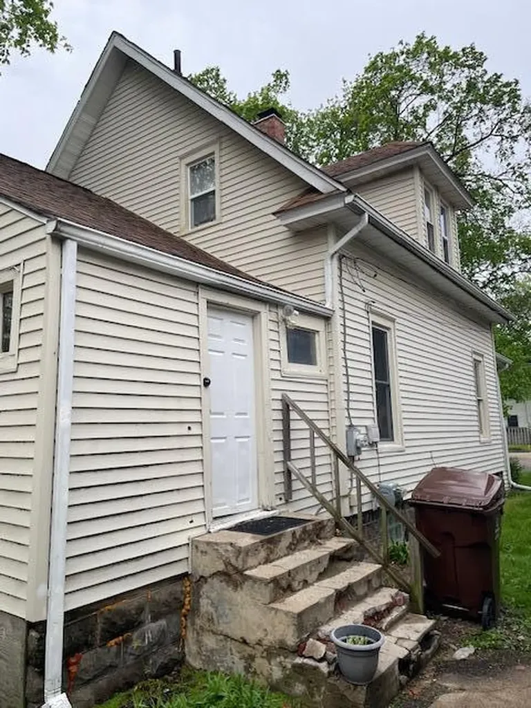340 S Eagle Street Marshall City MI 49068