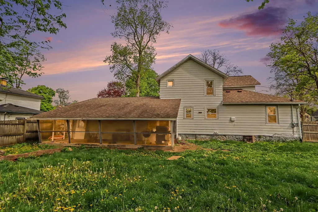126 E South Street Vicksburg Village MI 49097