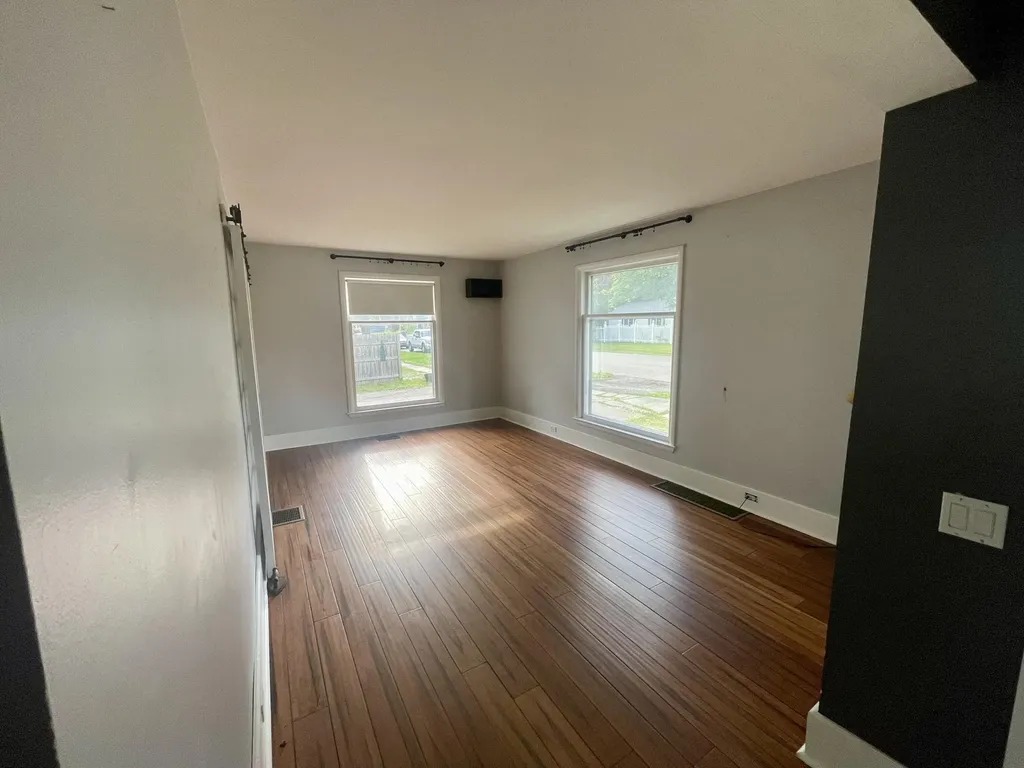 126 E South Street Vicksburg Village MI 49097