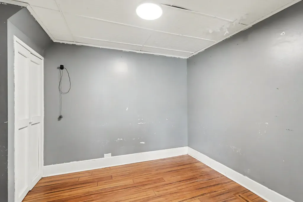 126 E South Street Vicksburg Village MI 49097