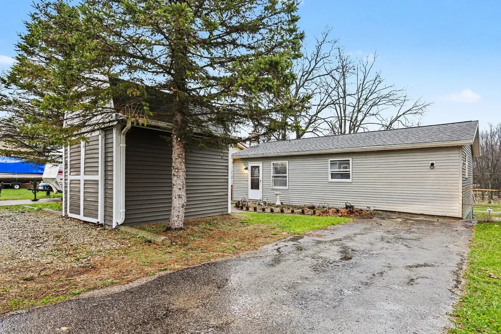 573 River Road Coldwater City MI 49036
