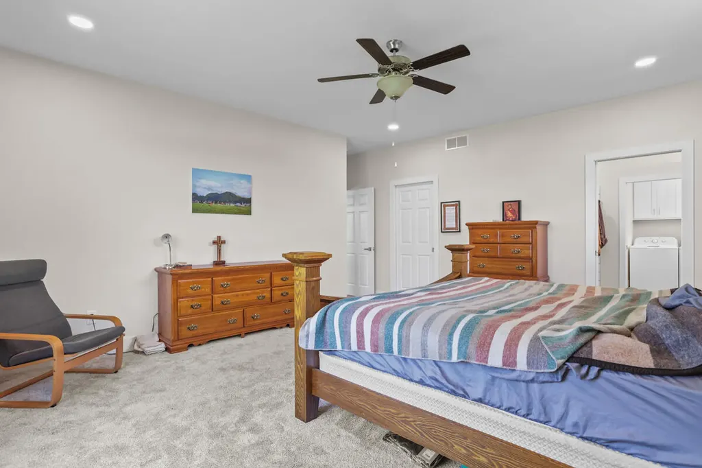 243 Auseon Court Hillsdale City MI 49242