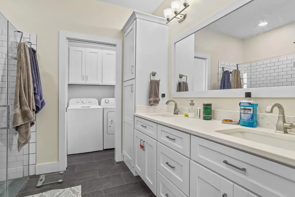 243 Auseon Court Hillsdale City MI 49242