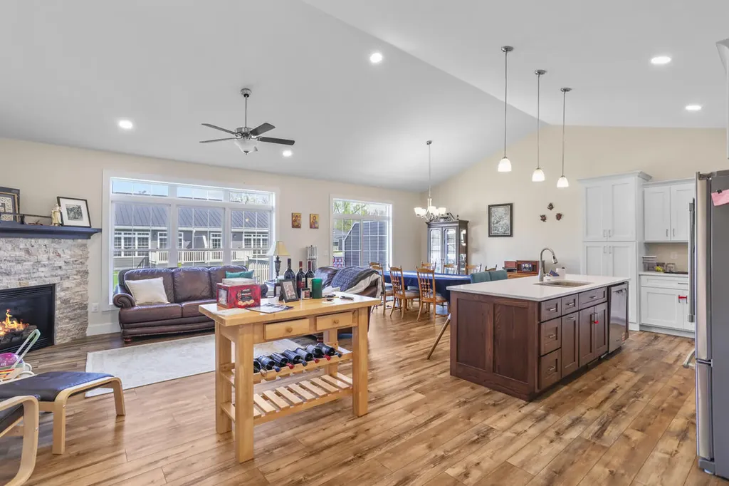 243 Auseon Court Hillsdale City MI 49242