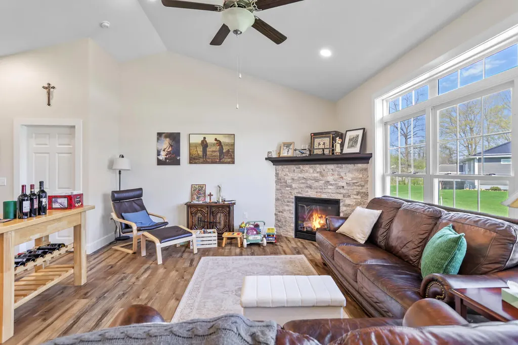 243 Auseon Court Hillsdale City MI 49242