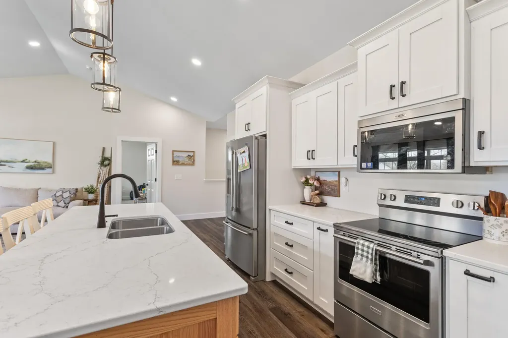245 Auseon Court Hillsdale City MI 49242