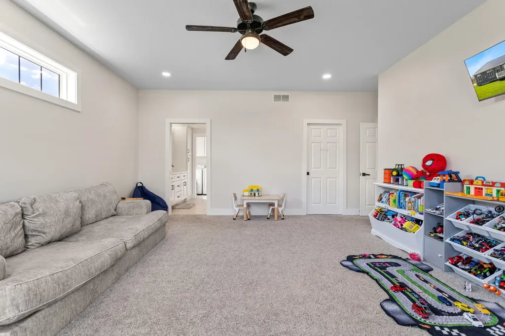 245 Auseon Court Hillsdale City MI 49242