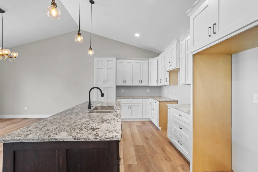 233 Auseon Court Hillsdale City MI 49242