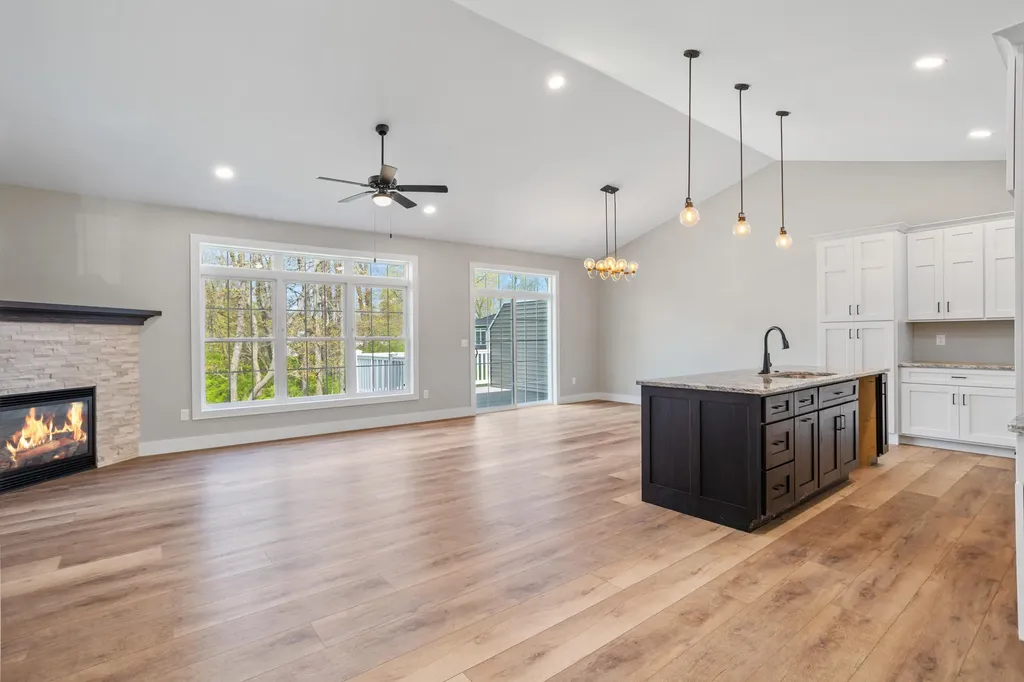 233 Auseon Court Hillsdale City MI 49242