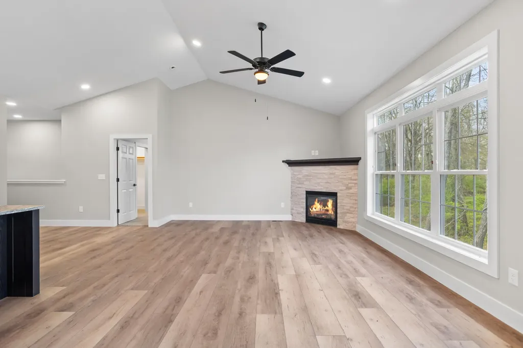 233 Auseon Court Hillsdale City MI 49242