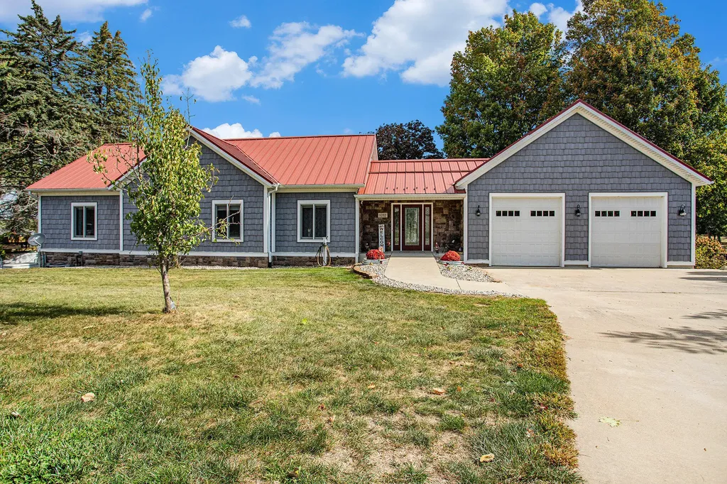 1252 Cherokee Drive Sherwood Township MI 49094