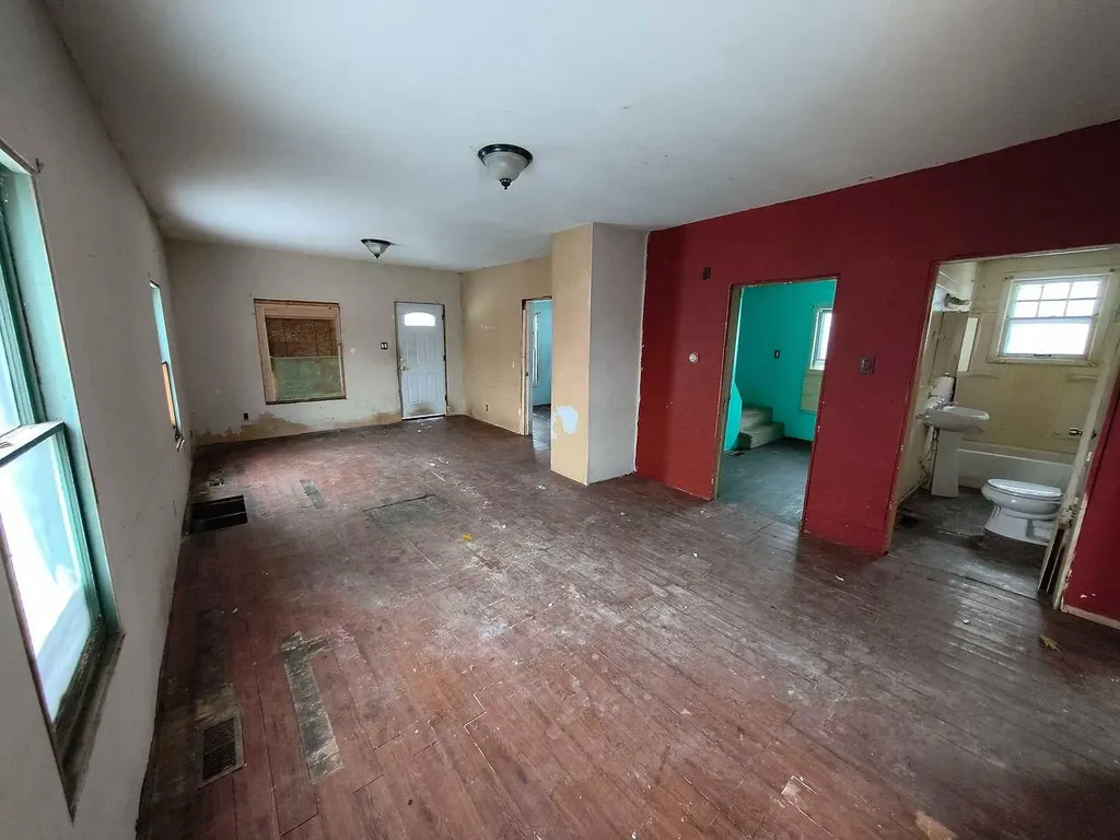897 Turner Avenue Muskegon City MI 49442