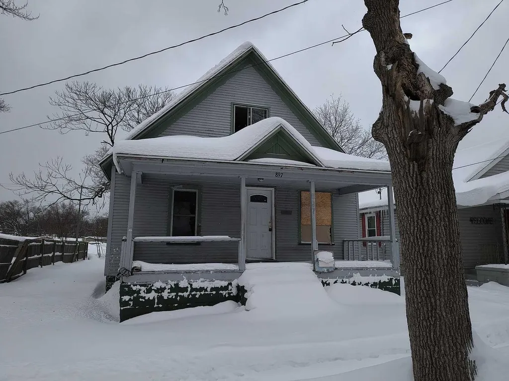 897 Turner Avenue Muskegon City MI 49442