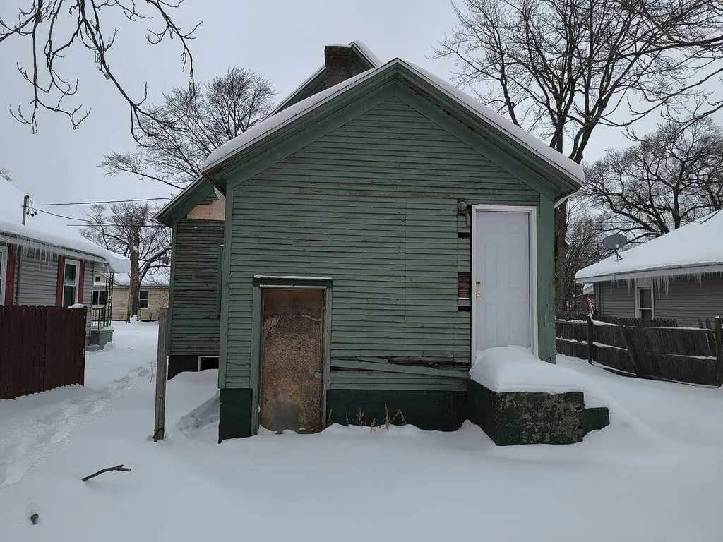 897 Turner Avenue Muskegon City MI 49442