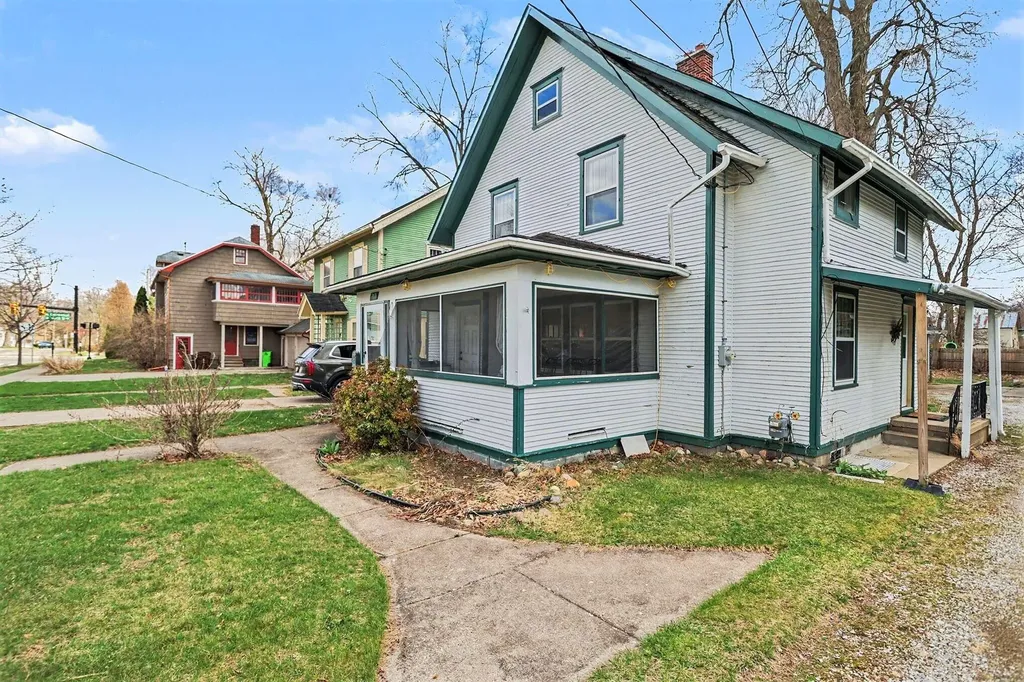 709 Griswold Street Jackson City MI 49203
