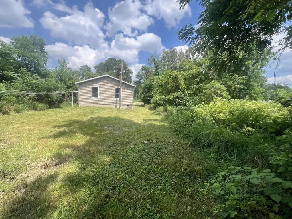 2117 E Jackson Drive Tekonsha Township MI 49092
