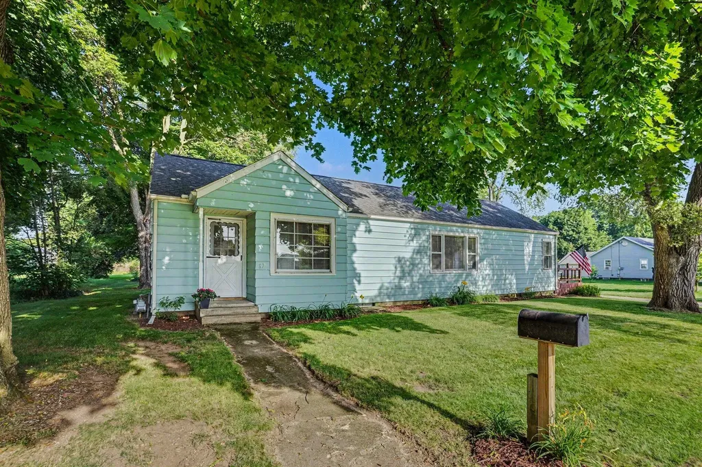 87 Avery Drive Coldwater City MI 49036
