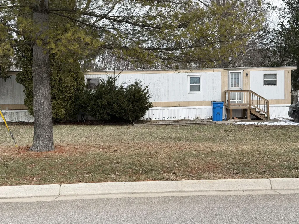 29 Broughton Street Quincy Village MI 49082