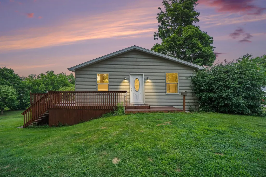 215 S Lincoln Avenue Three Rivers City MI 49093