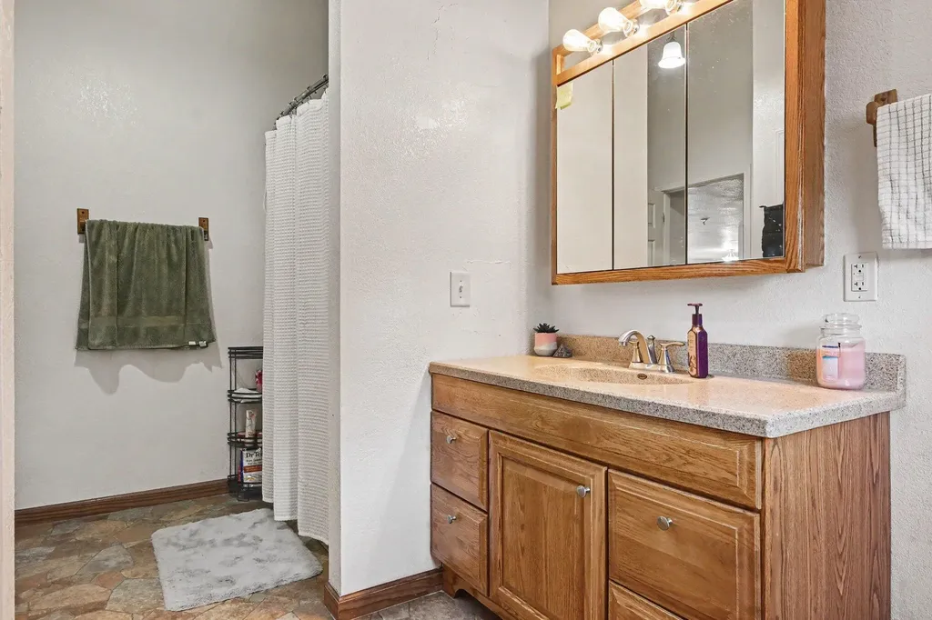 215 S Lincoln Avenue Three Rivers City MI 49093