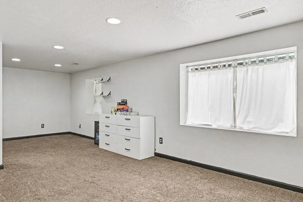 215 S Lincoln Avenue Three Rivers City MI 49093