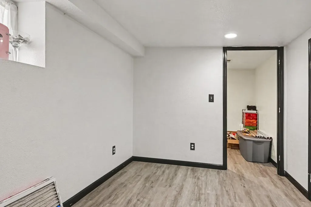 215 S Lincoln Avenue Three Rivers City MI 49093