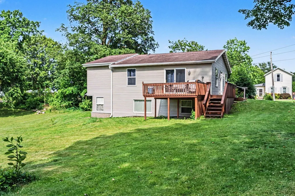 215 S Lincoln Avenue Three Rivers City MI 49093