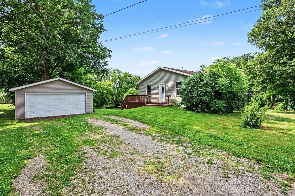 215 S Lincoln Avenue Three Rivers City MI 49093