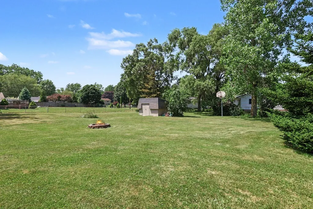 3604 Clinton Way Blackman Charter Township MI 49201