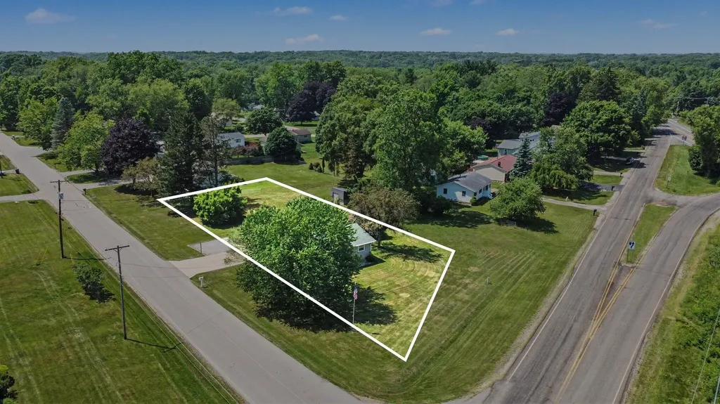 3604 Clinton Way Blackman Charter Township MI 49201