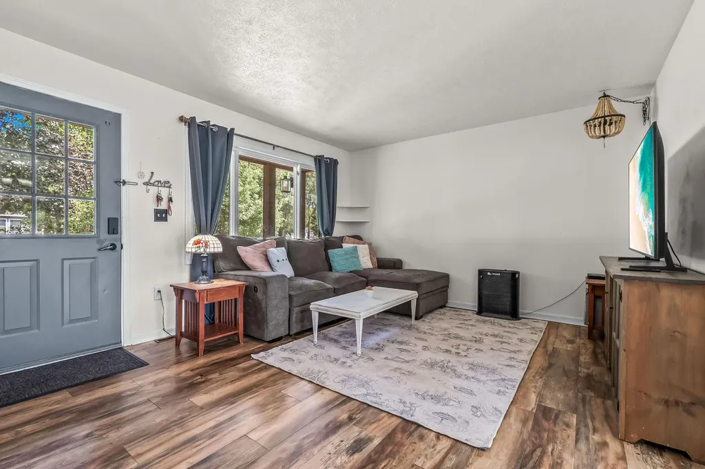 406 Gerald Street Quincy Township MI 49082