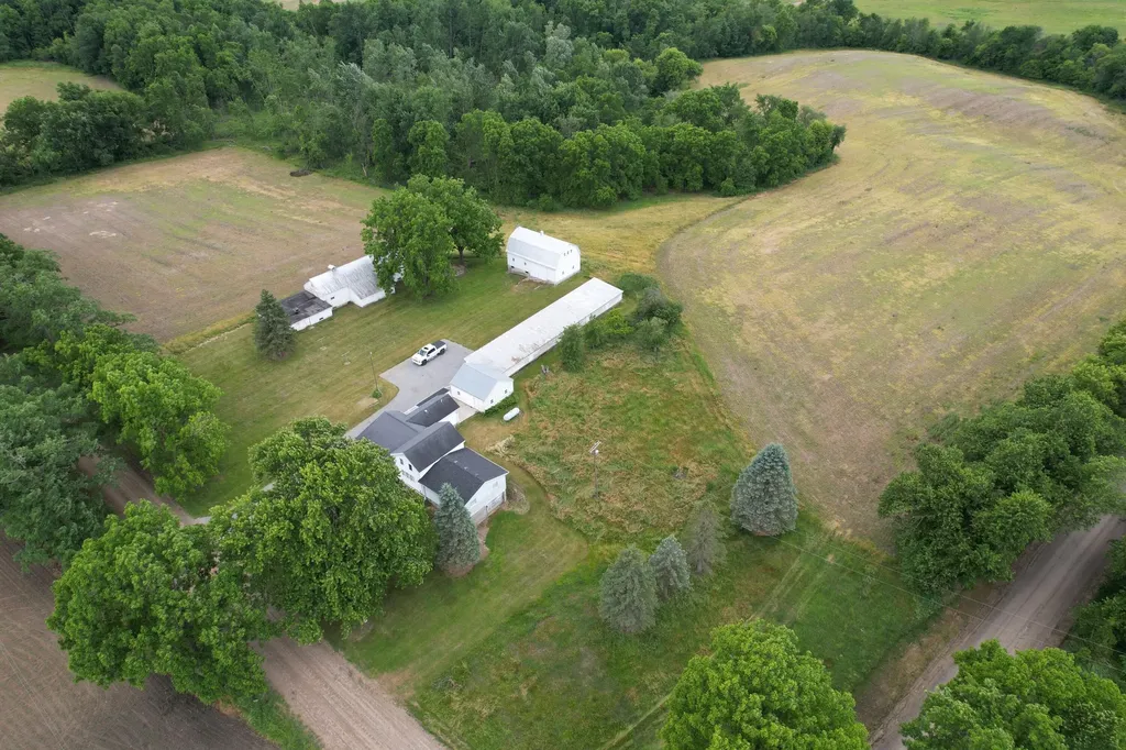 7360 S Tripp Jefferson Township MI 49266