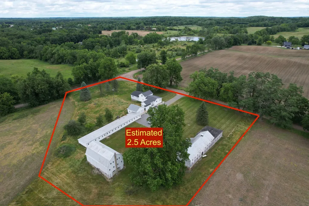 7360 S Tripp Jefferson Township MI 49266
